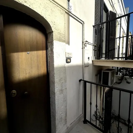 Apartment Historic House Renovated - Design - Patio