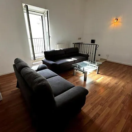 Apartment Historic House Renovated - Design - Patio