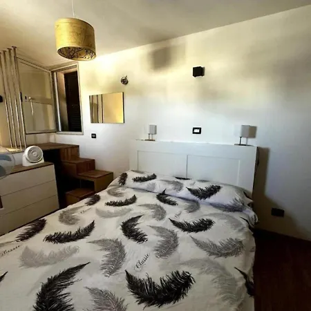 Historic House Renovated - Design - Patio Apartment Adelfia